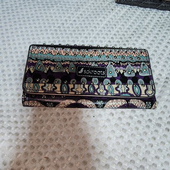 SAKROOTS ORGANIZER WALLET CLUTCH - Picture 1 of 6